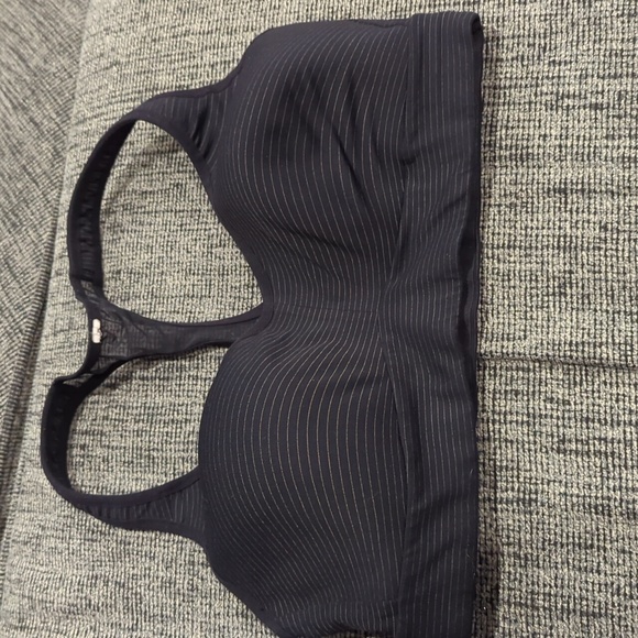 Lululemon Speed Up Bra Anti-Stink Black with gold stripe - Picture 6 of 10